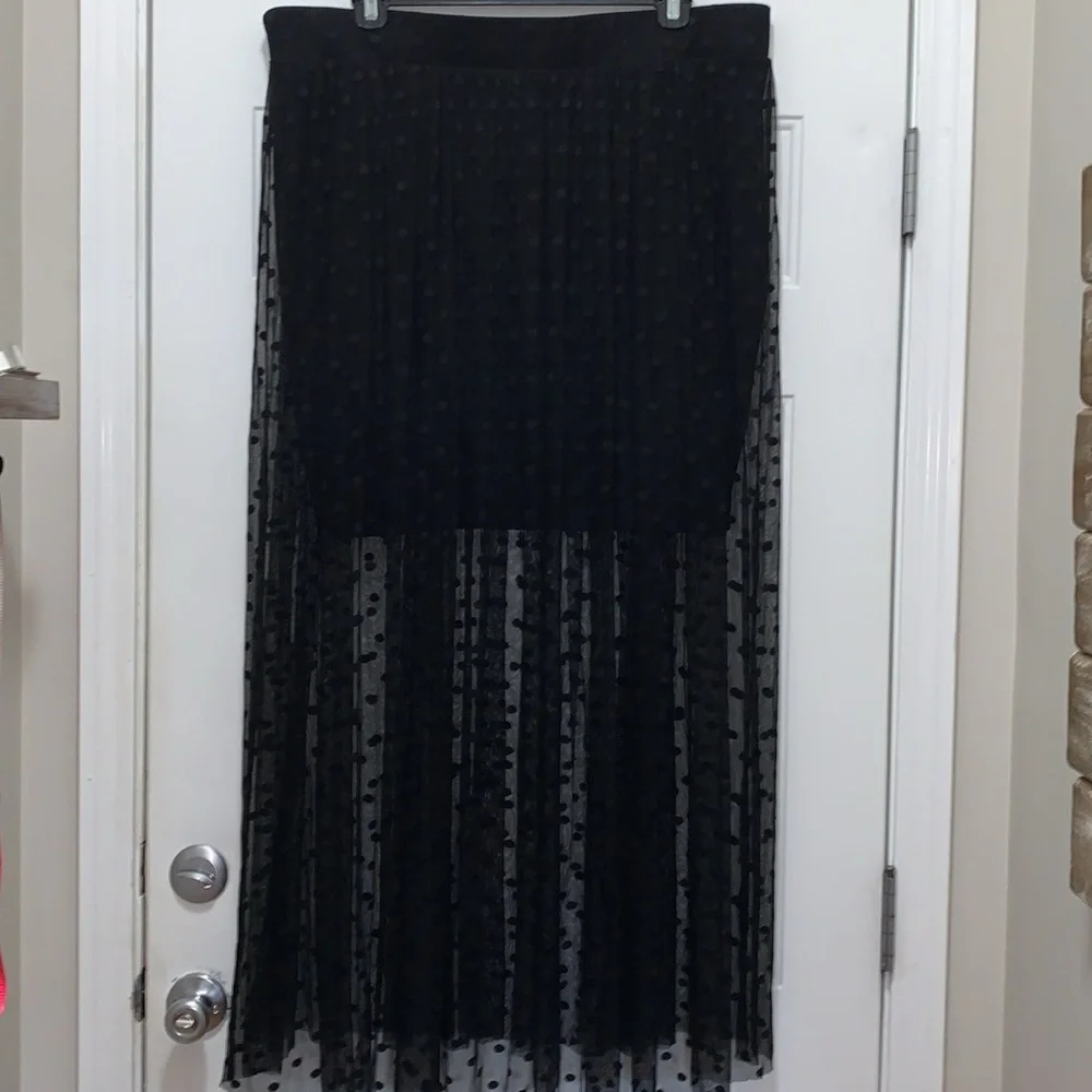 Torrid Black Pleated Tiered Maxi Skirt - Picture 6 of 7